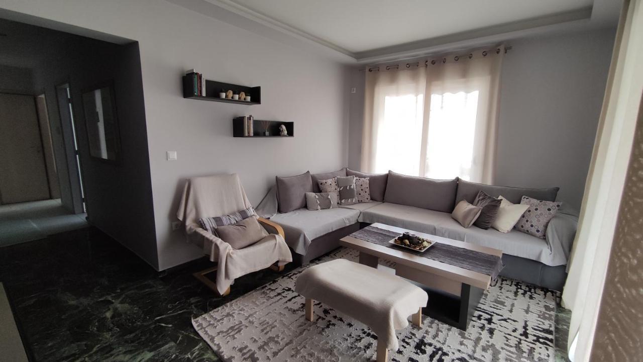 Two Bedroom Apartment In Афіни Екстер'єр фото